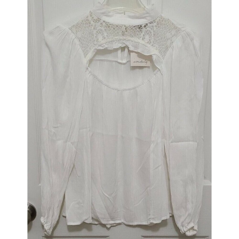 NEW Wonderly Women's Long Sleeve‎ Blouse Top Cut Out Front Lace Neck White Sz S